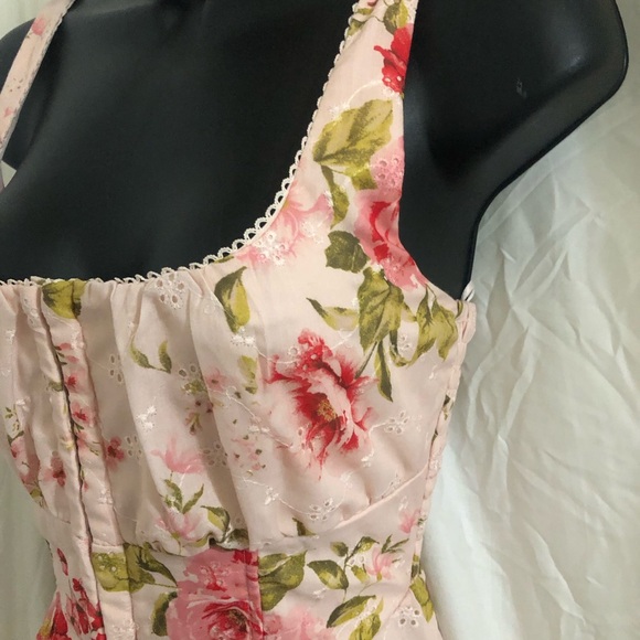 Jessica Simpson red roses eyelet lace fit & flare dress size medium brand new - Picture 8 of 17